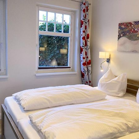 Hotel Zum Strandlaufer Ahrenshoop Bagian luar foto