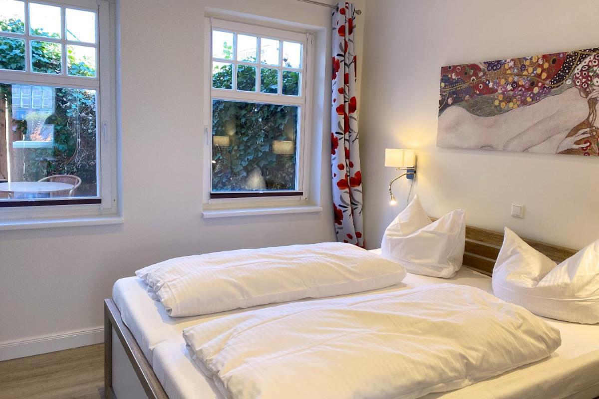 Hotel Zum Strandlaufer Ahrenshoop Bagian luar foto